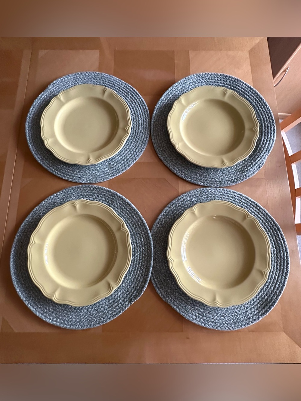 Vintage Federalist Ironstone Buttercup 10” Yellow Dinner Plates Japan Set of 4